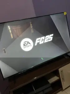 Hisense 43 inches TV