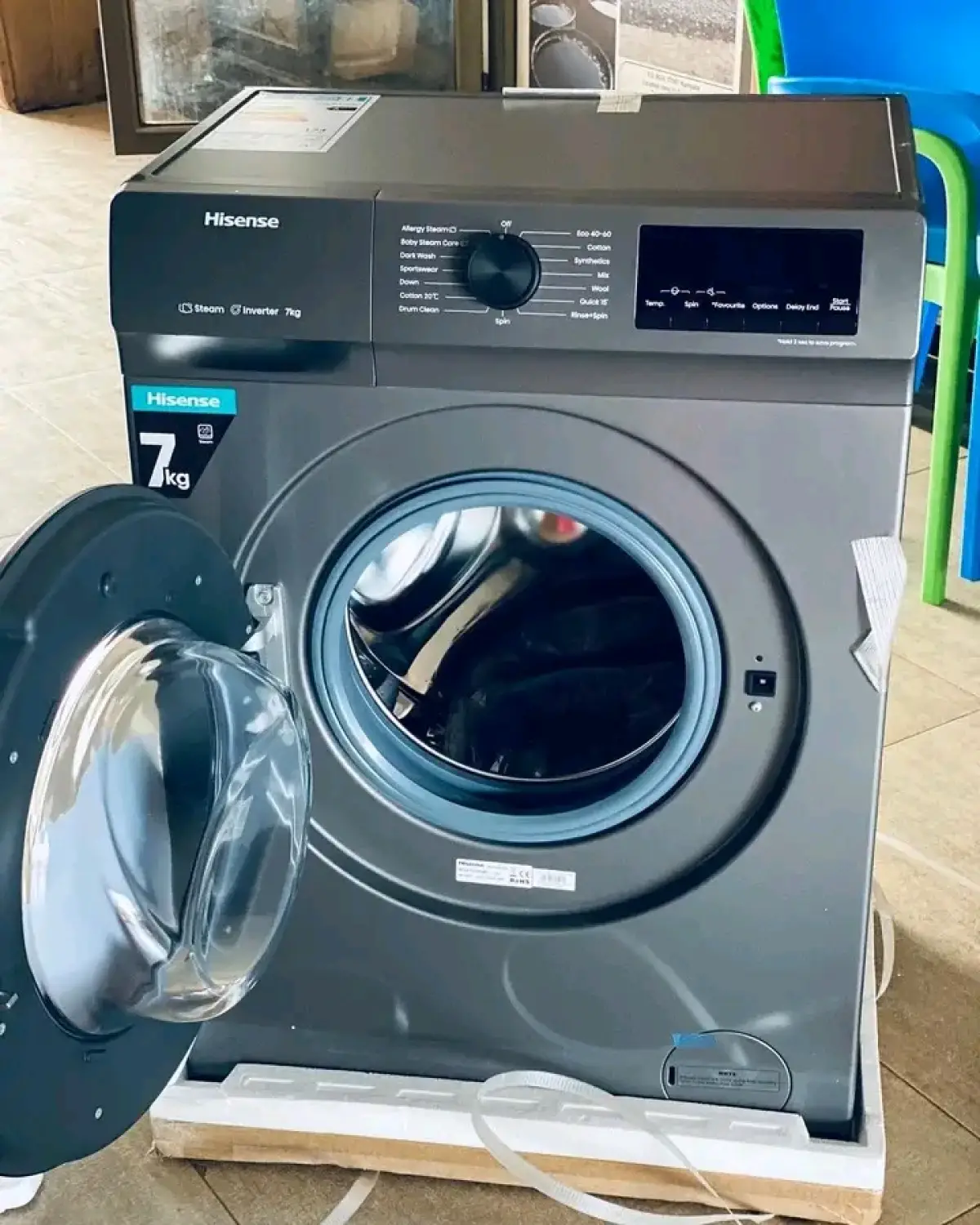 Washing machine 8kg brand new coming with 2 years warranty on it - Image 3