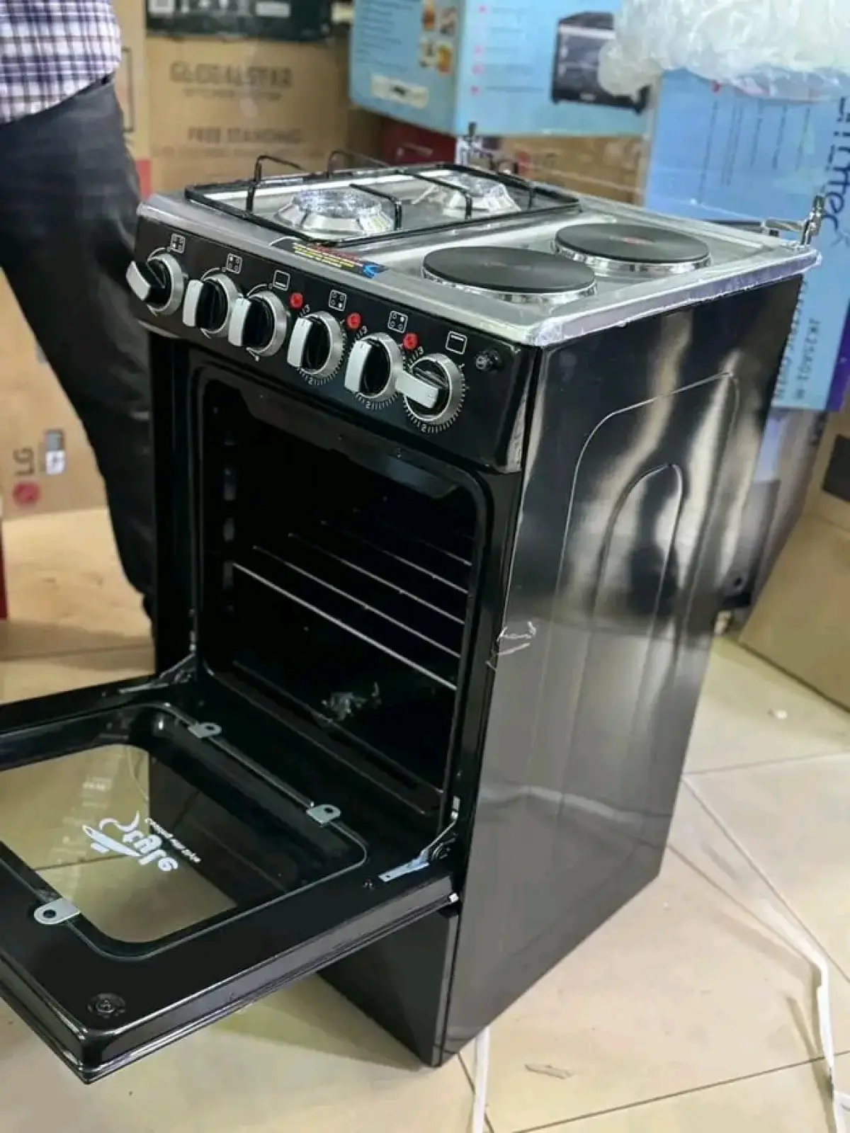 Gas cooker available for sell - Image 2
