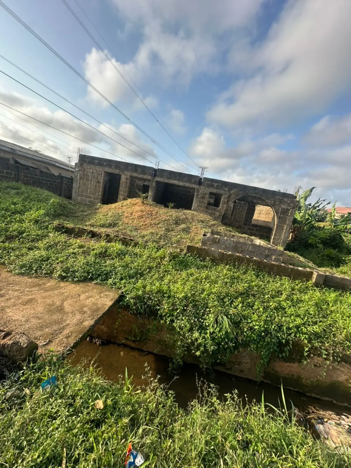 2 Nos of Uncompleted 3 Bedroom Flat on Decking Level at Ipaja Lagos, N50m - Image 7