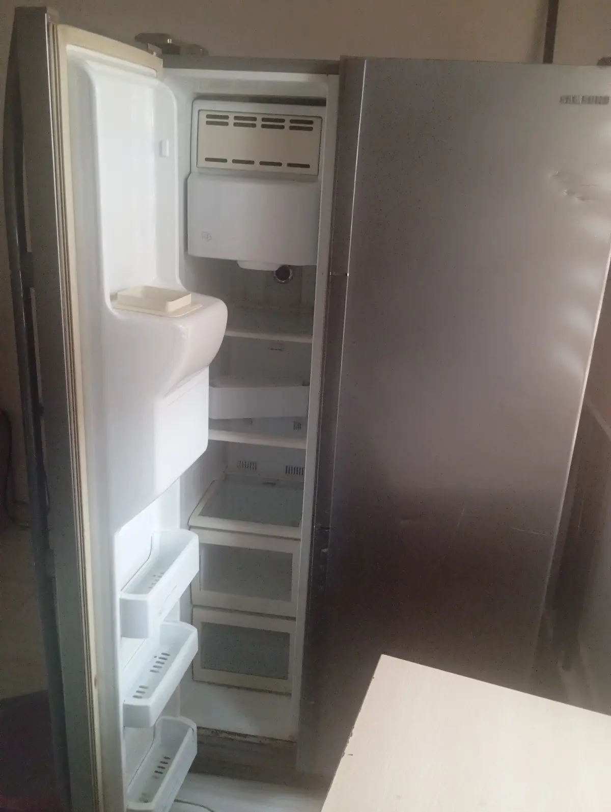 Samsung Double Door Refrigerator - Image 5