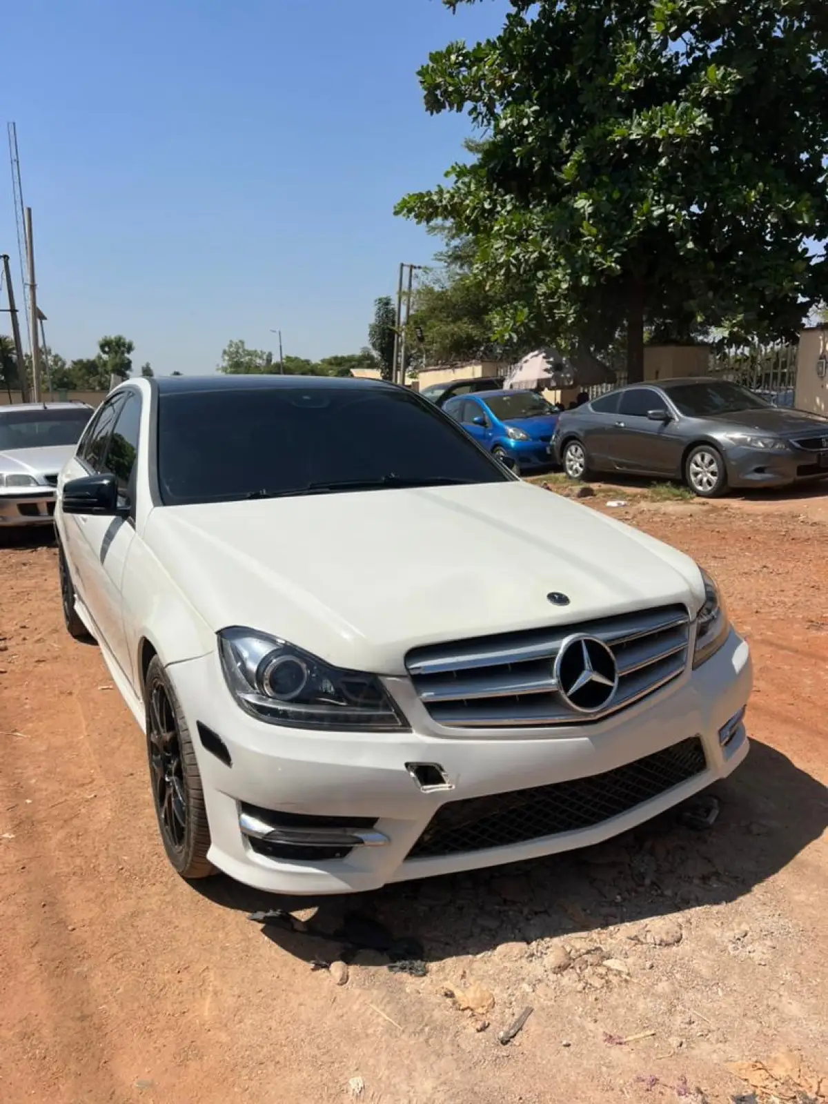 2012 MERCEDES BENZ C300 FOR SALE - Image 2