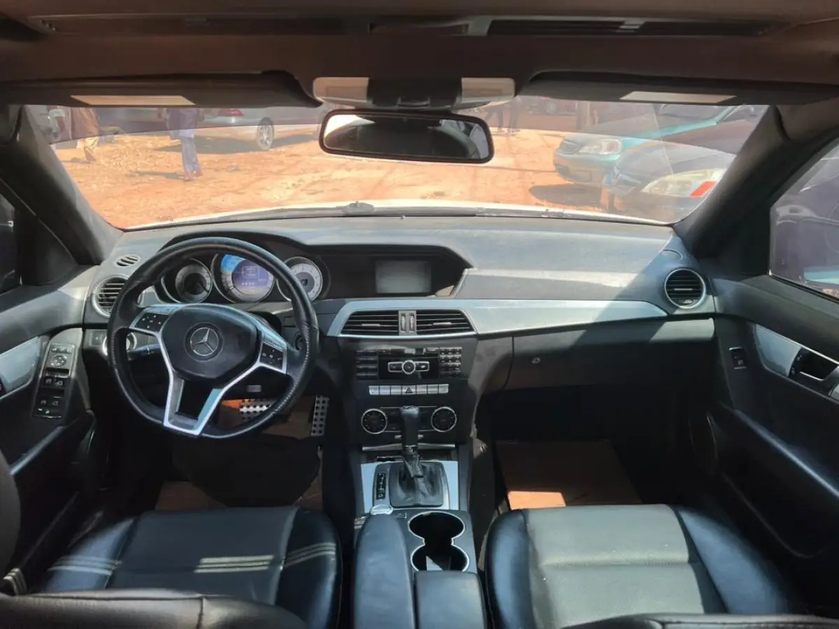 2012 MERCEDES BENZ C300 FOR SALE - Image 4