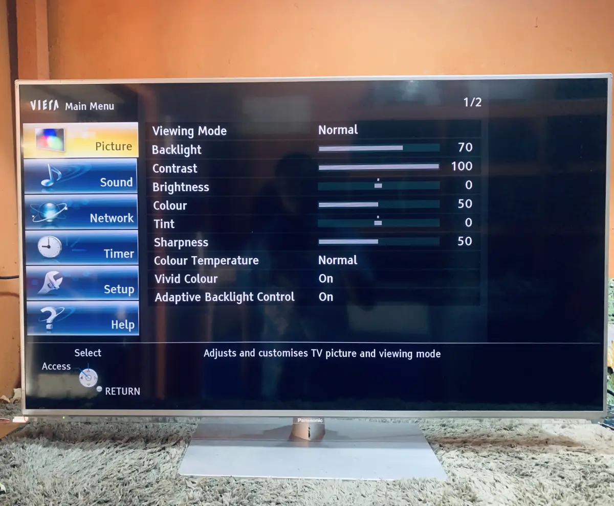 Smart TV for Sale Excellent Condition! - Image 1