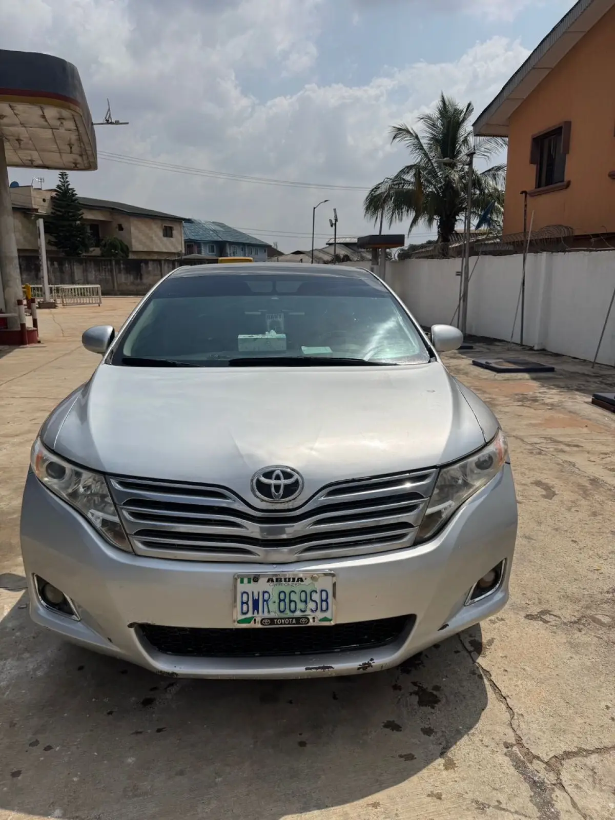 2010 Toyota venza Awoof deal - Image 1