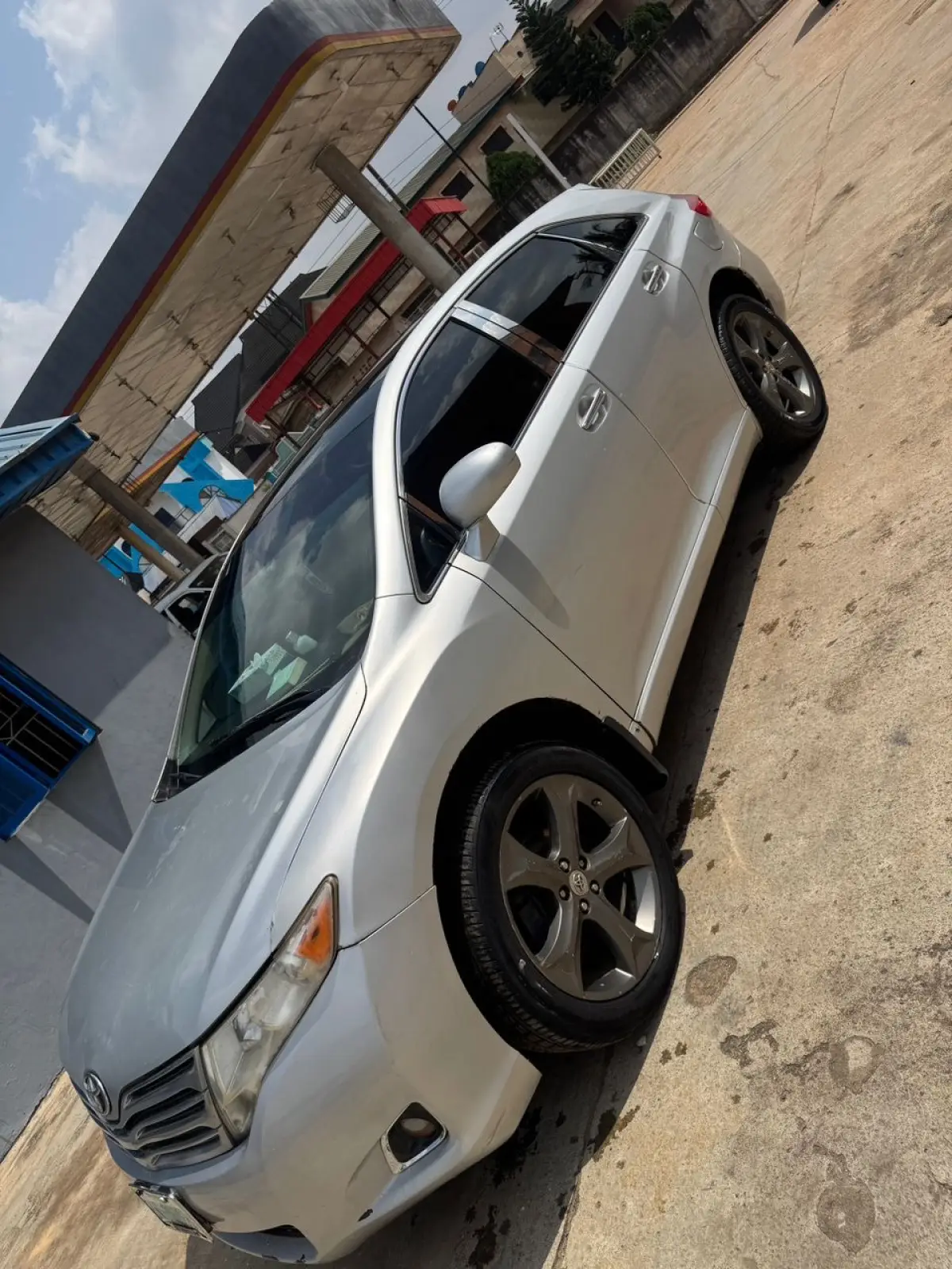 2010 Toyota venza Awoof deal - Image 7