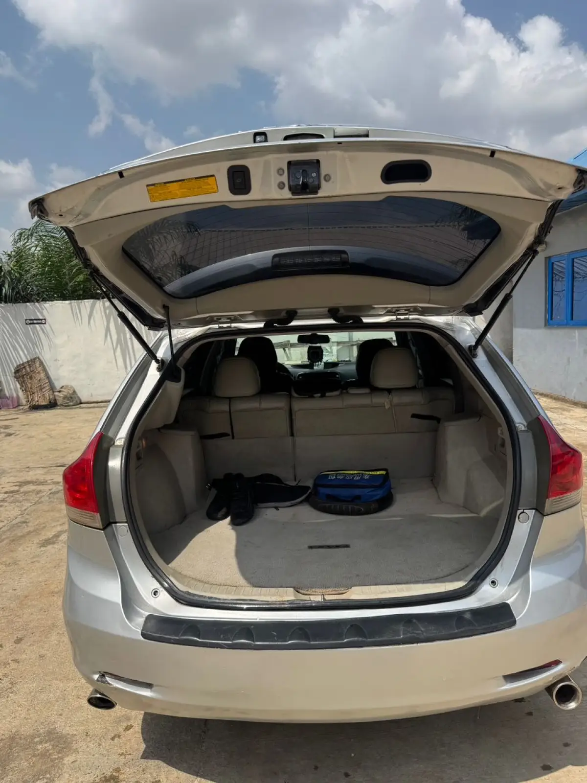 2010 Toyota venza Awoof deal - Image 12