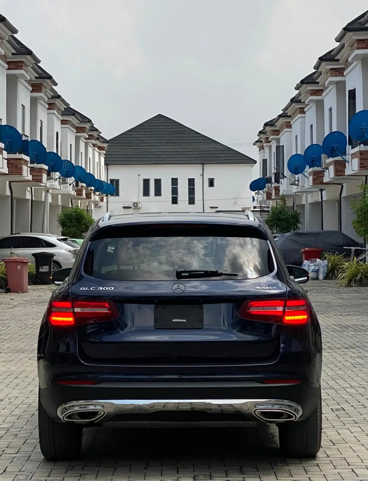 2019 GLC 300 FULLEST OPTION - Image 2