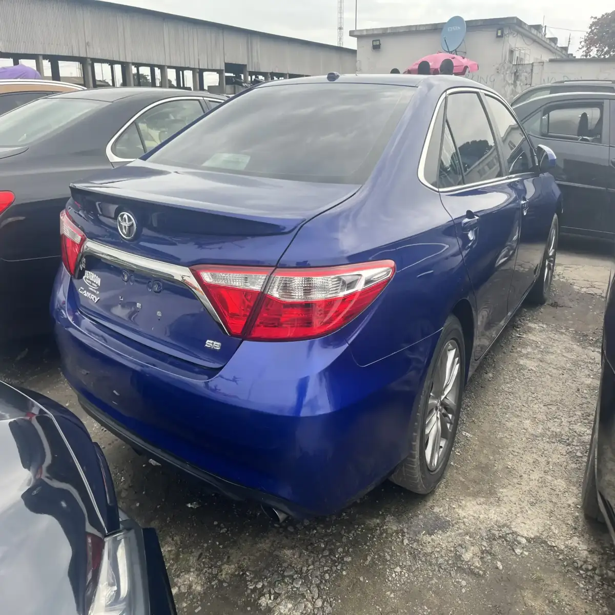 Foreign Used 2017 Toyota camry - Image 6