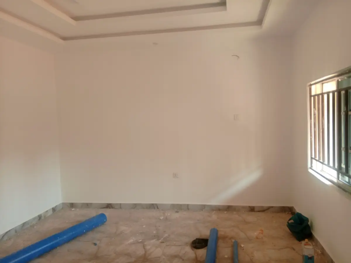 Nice, big newly built 1 bedroom flat in Ushafa - Image 9