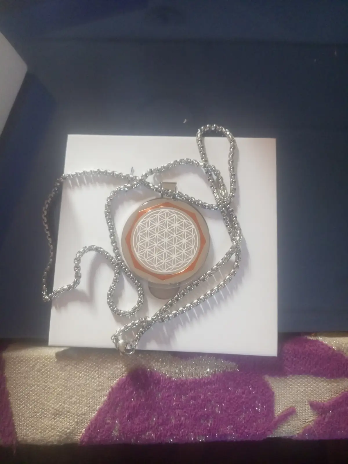 Qnet chi pendant - Image 1