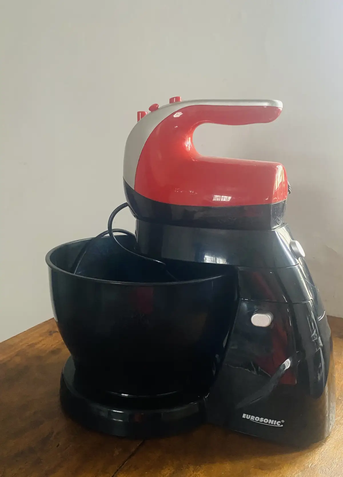 Eurosonic Hand or Cake Mixer with Rotating Bowl - Image 4