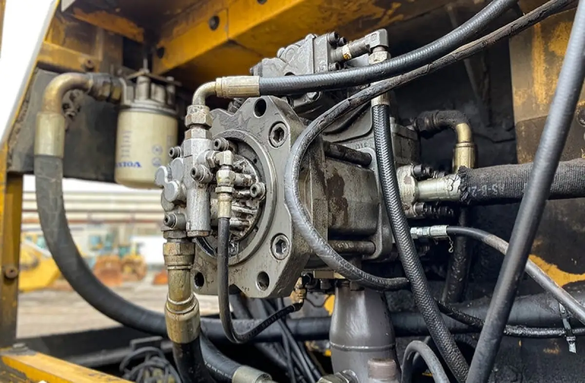 Hydraulic Engineering - Hydraulic Pump Repair (Excavator, Bulldozer, Crane) - Image 1
