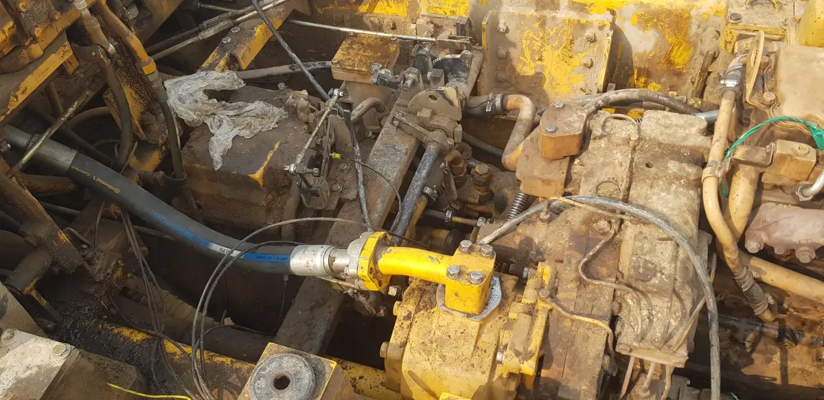 Caterpillar Mechanic - Engineering Services (With Computer Diagnostics) - Image 15