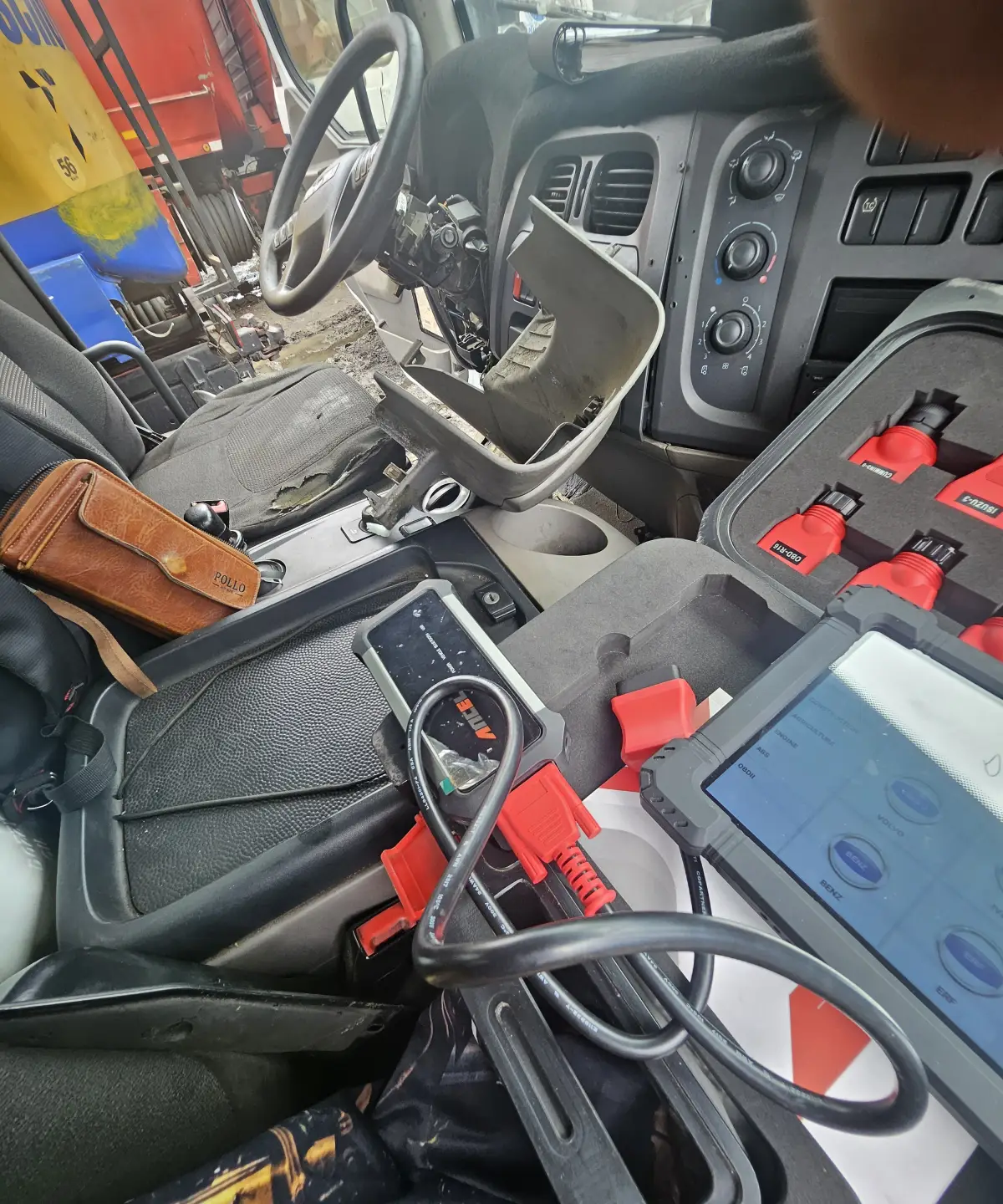 Actros and MAN Mechanic (Computer Diagnostics) - Trailer Park Available - Image 18