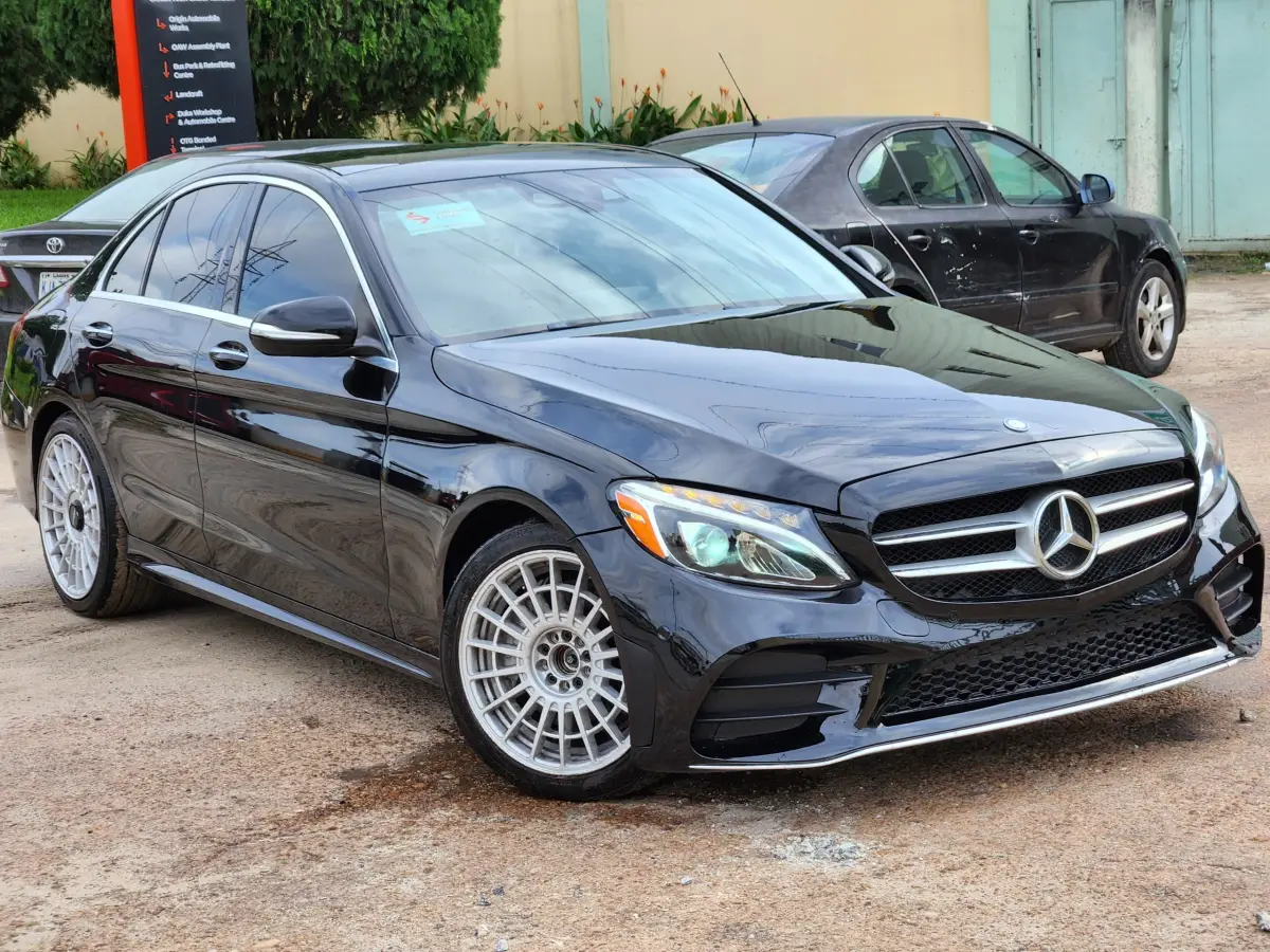 Mercedes Benz C400 AMG New Entry - Image 7