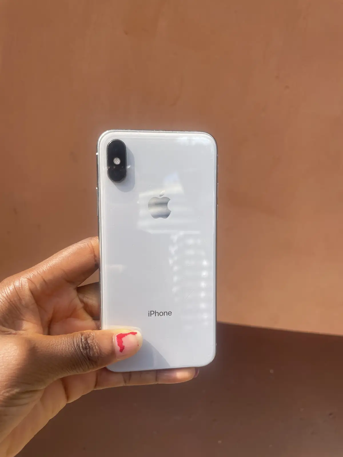 Apple iPhone X - Image 1