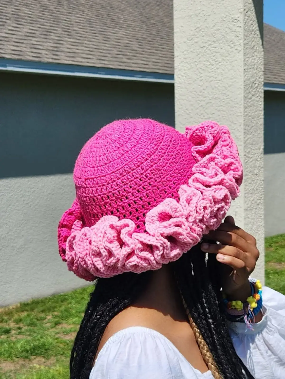 Crochet ruffle hat - Image 1
