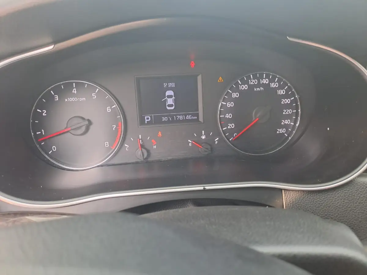 Kia K7 2013 New Entry - Image 9