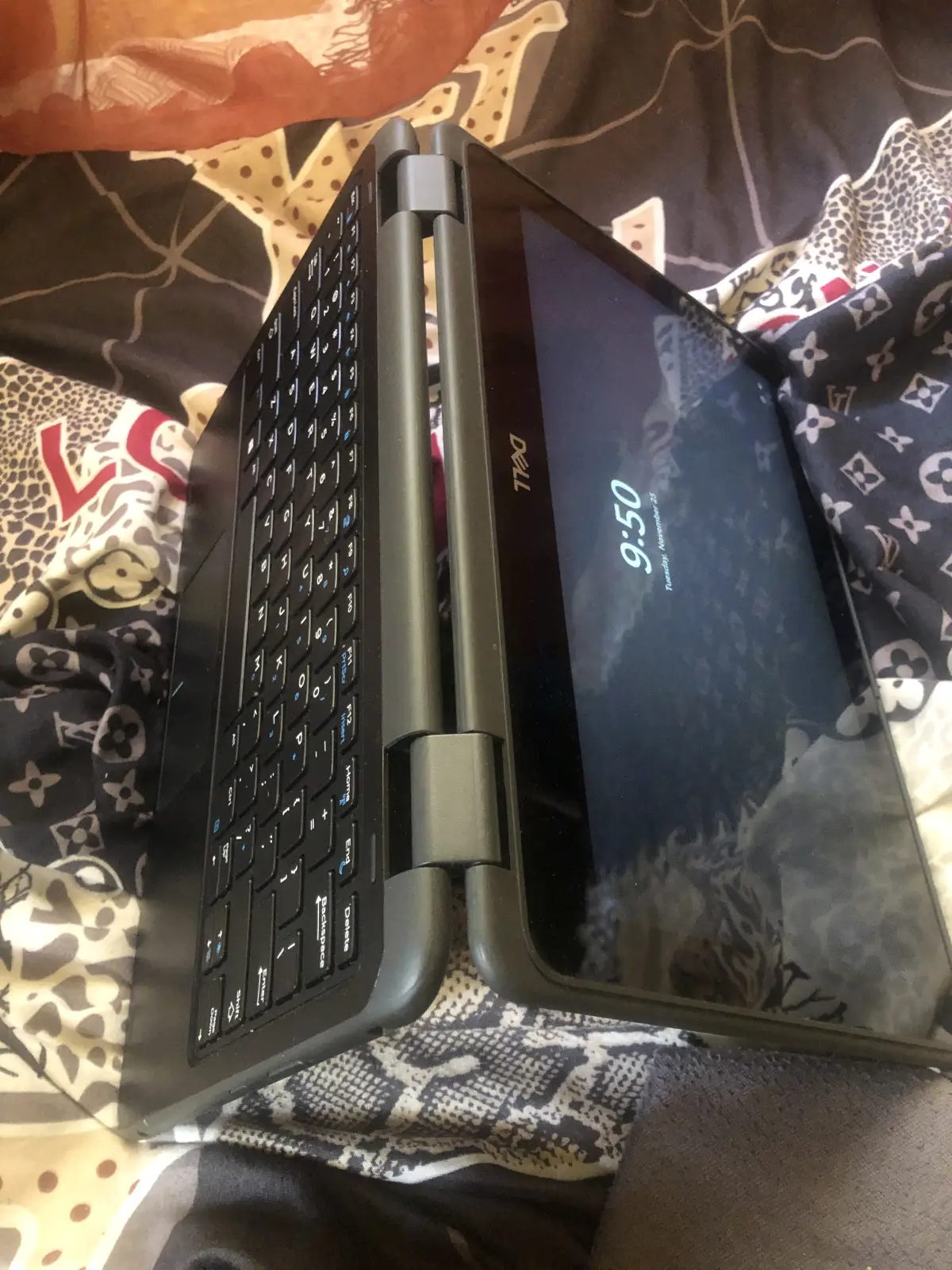 Dell laptop 3190 2 in 1 touchscreen - Image 3