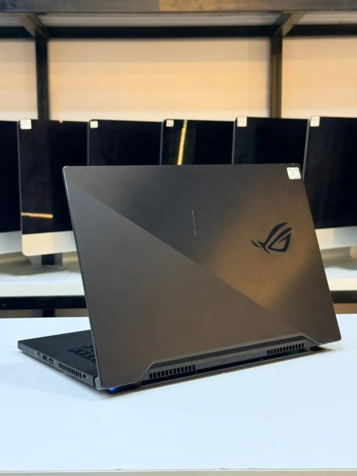 Fresh Uk Used ASUS ROG Zephyrus S15 GX502LWS - Image 10