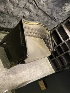 Newly built 4 seater Royal chairs available for sale at Ojo alaba. Lagos