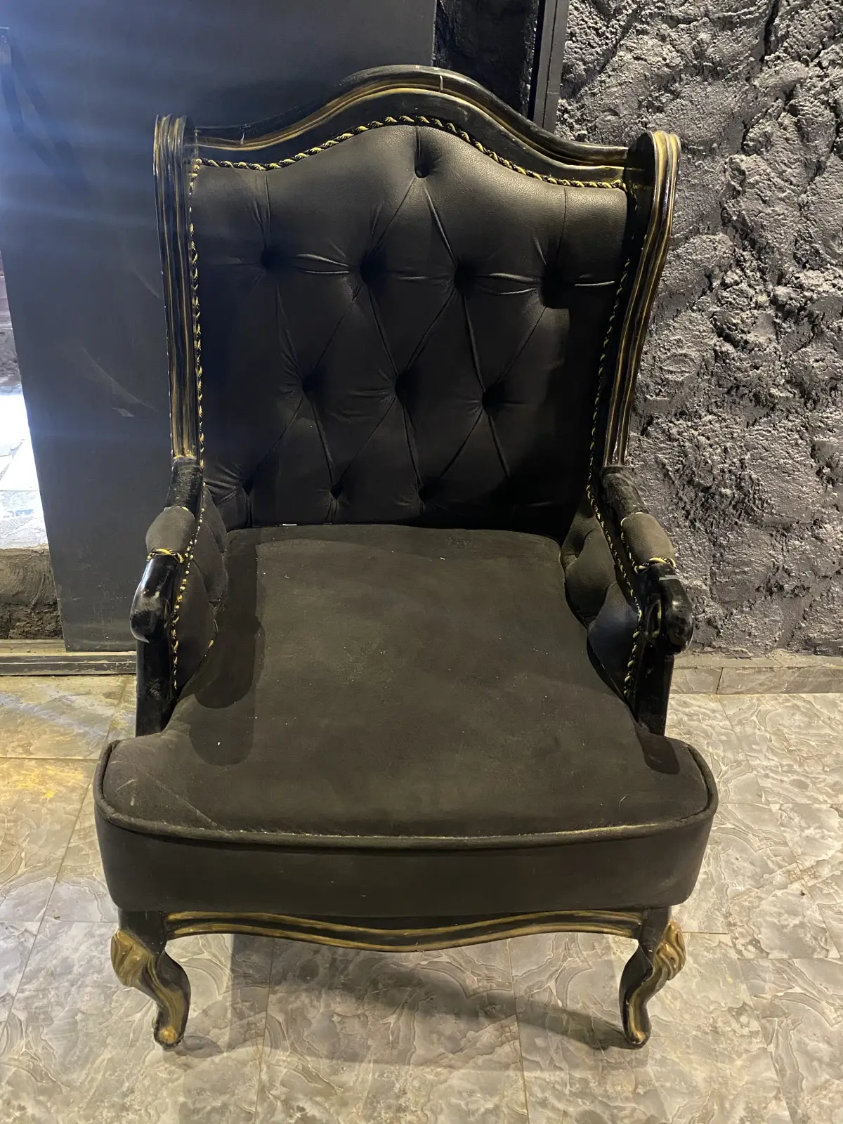Newly built 4 seater Royal chairs available for sale at Ojo alaba. Lagos - Image 4