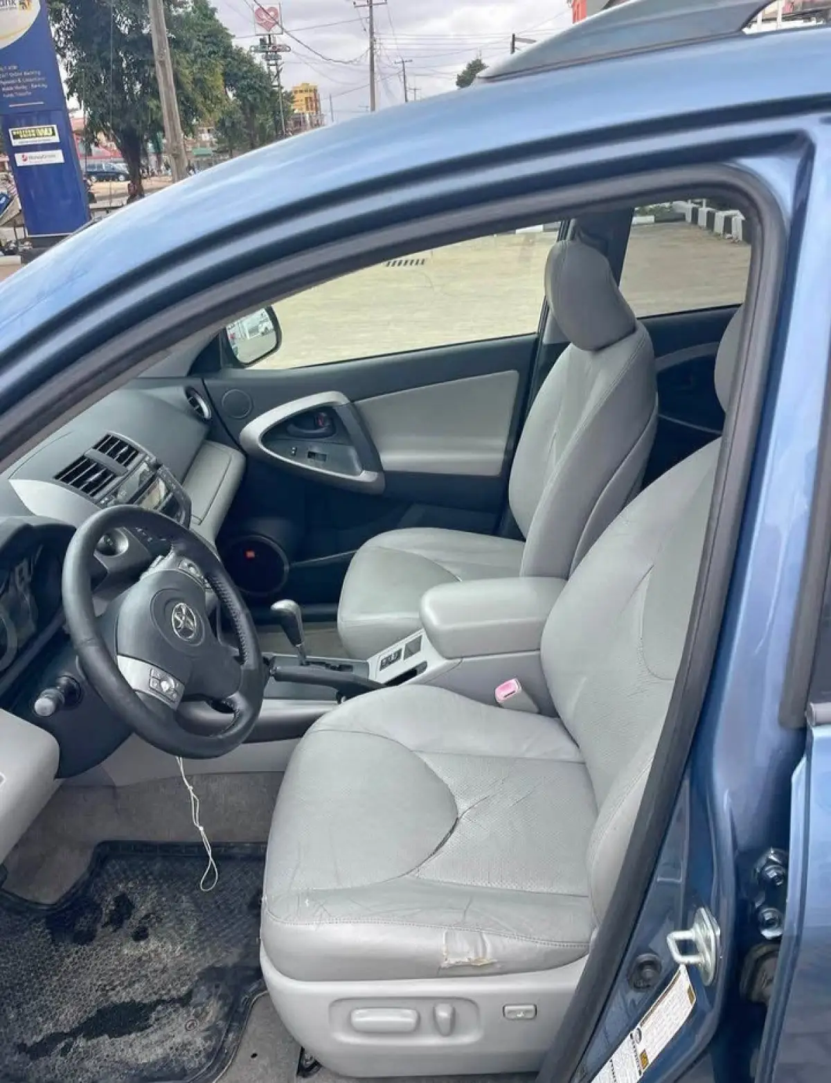 Toyota rav4 for sale - Image 4