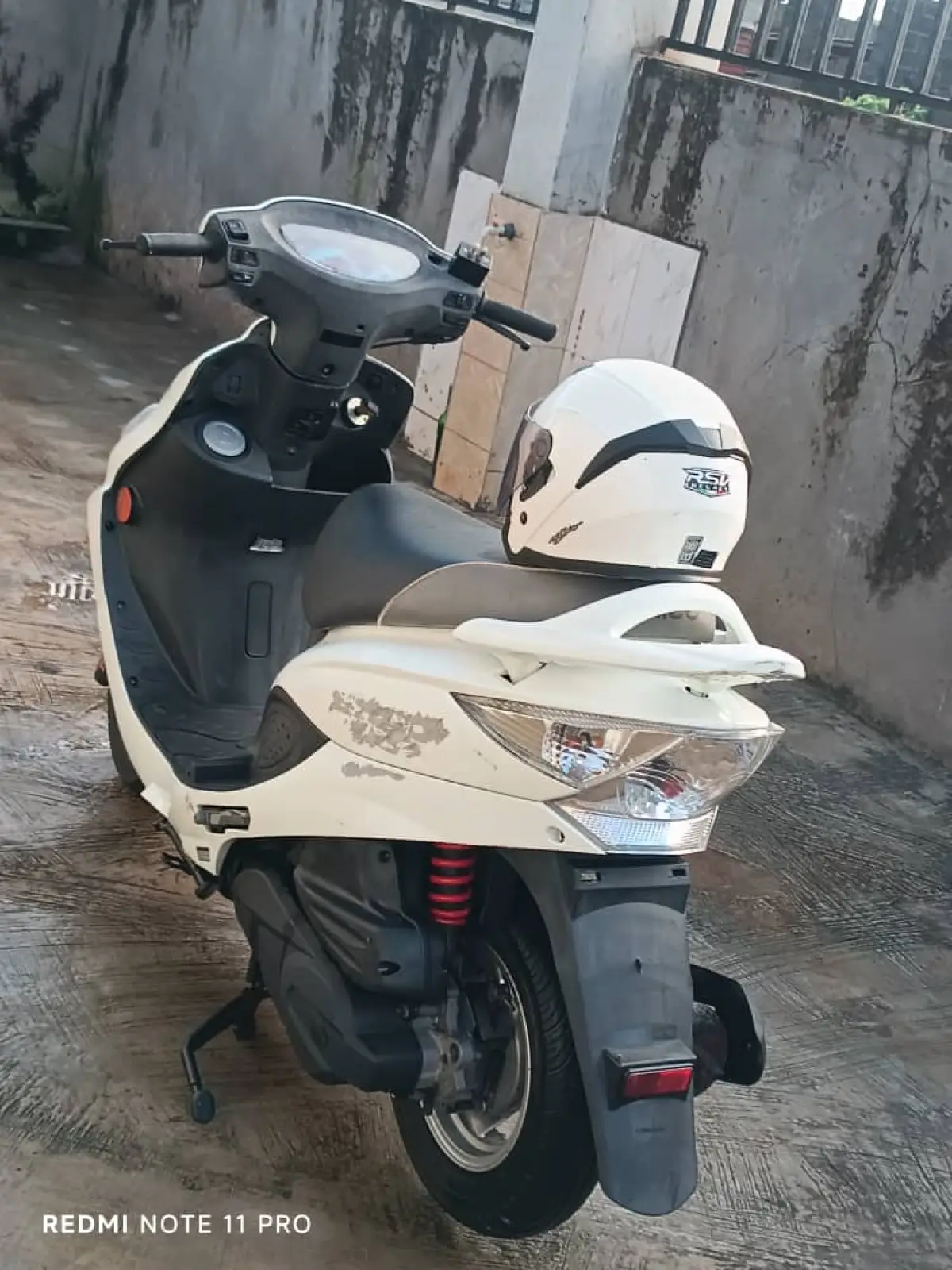 Kymco jockey v2 scooter - Image 5