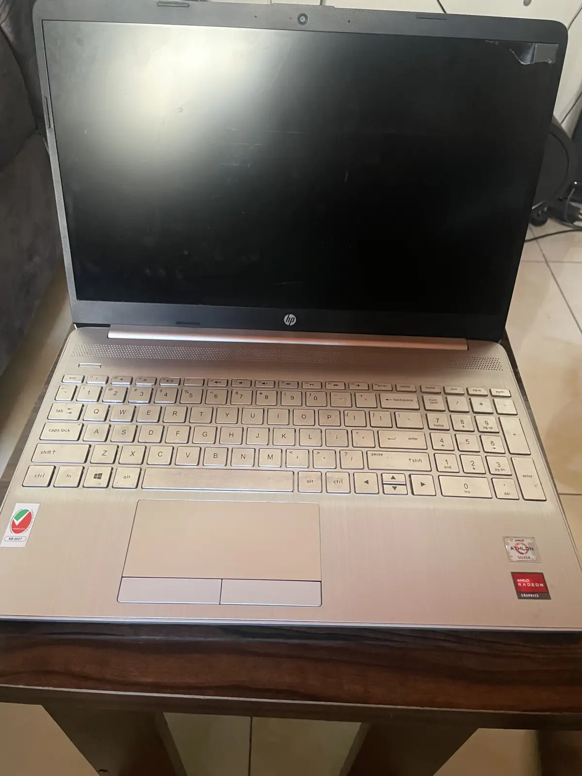 HP laptop - Image 1