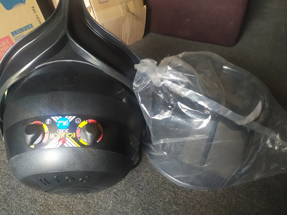 Brand New Posh Wall Arm Dryer - Image 3