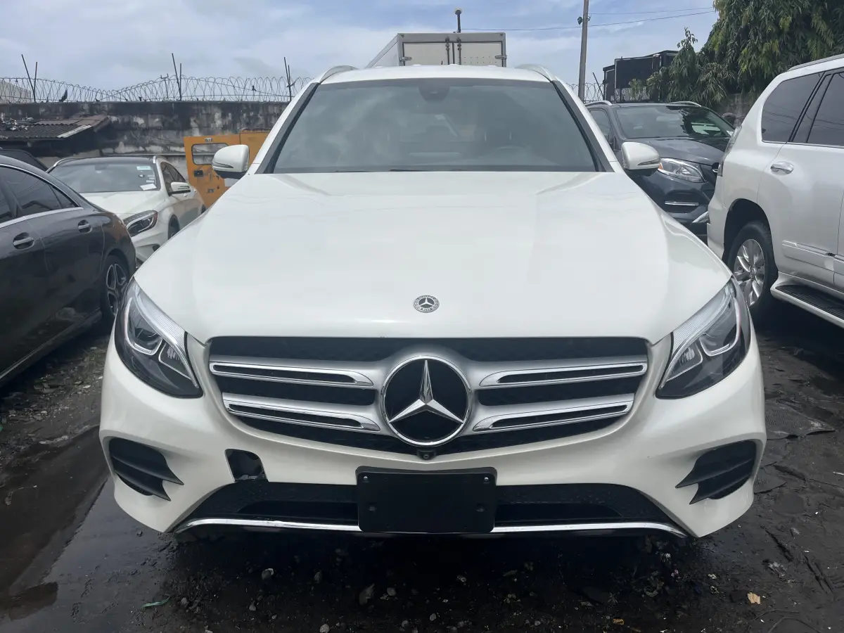 Foreign Used 2017 Mercedes Benz glc300 360 camera - Image 2