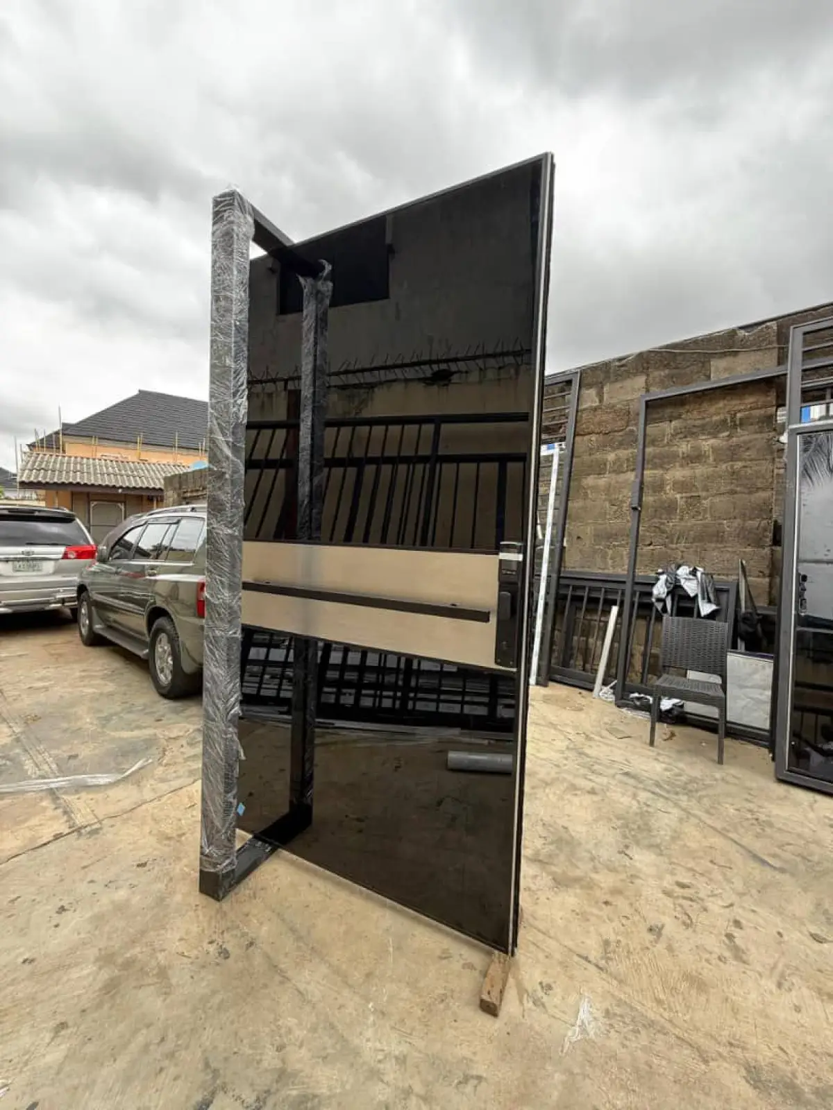 pivot doors - Image 1