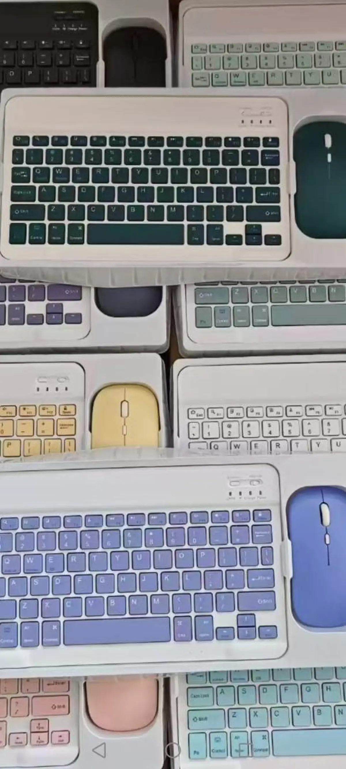 Wireless keyboard and mouse - Image 1