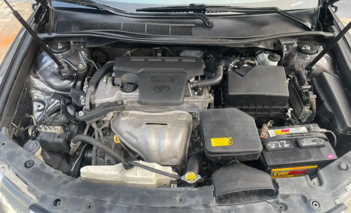 Toyota Camry LE 2013 Gray - Image 5