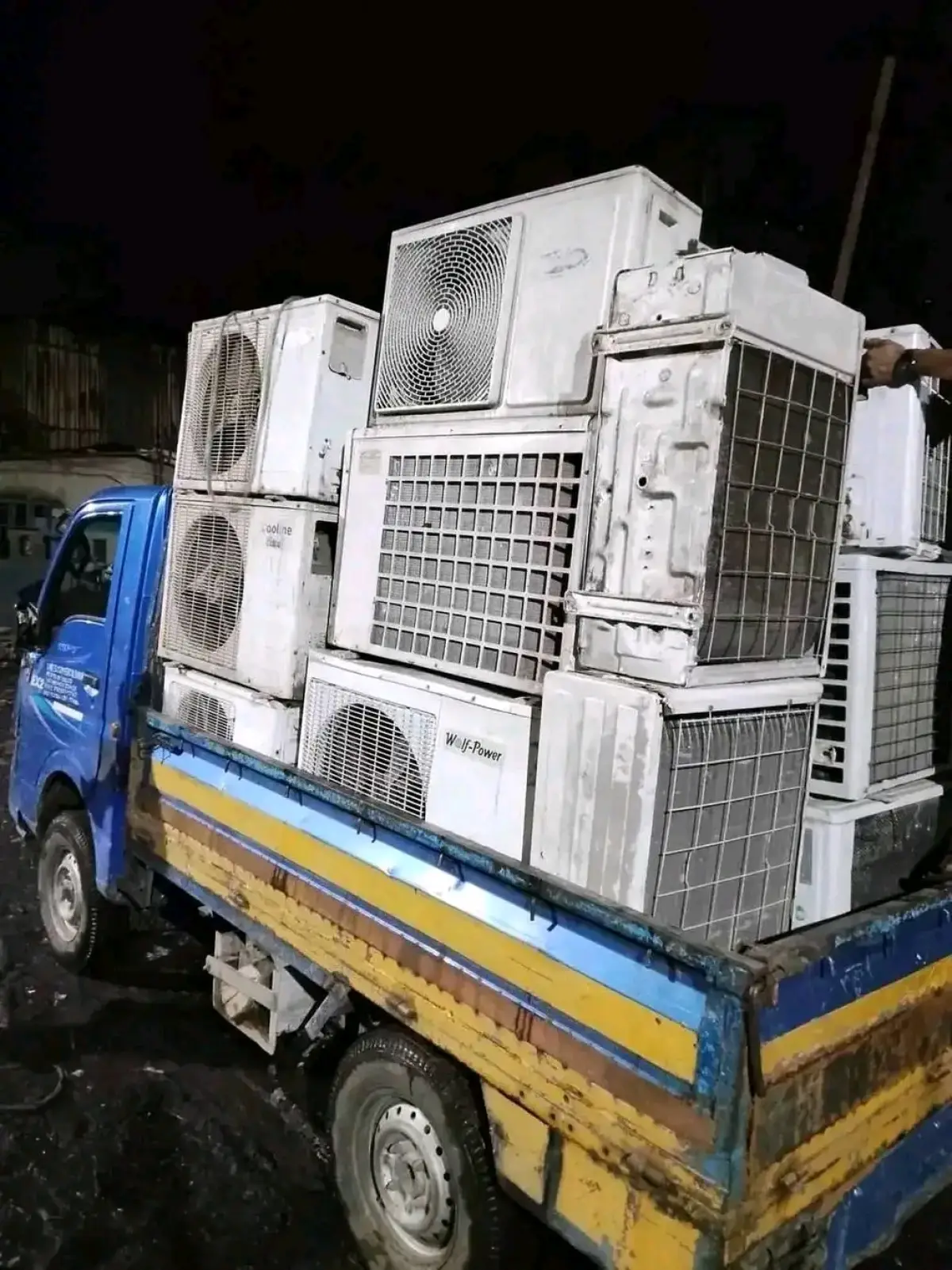 Are you in Lagos or Ogun state? I buy working or not working Air Conditione - Image 1