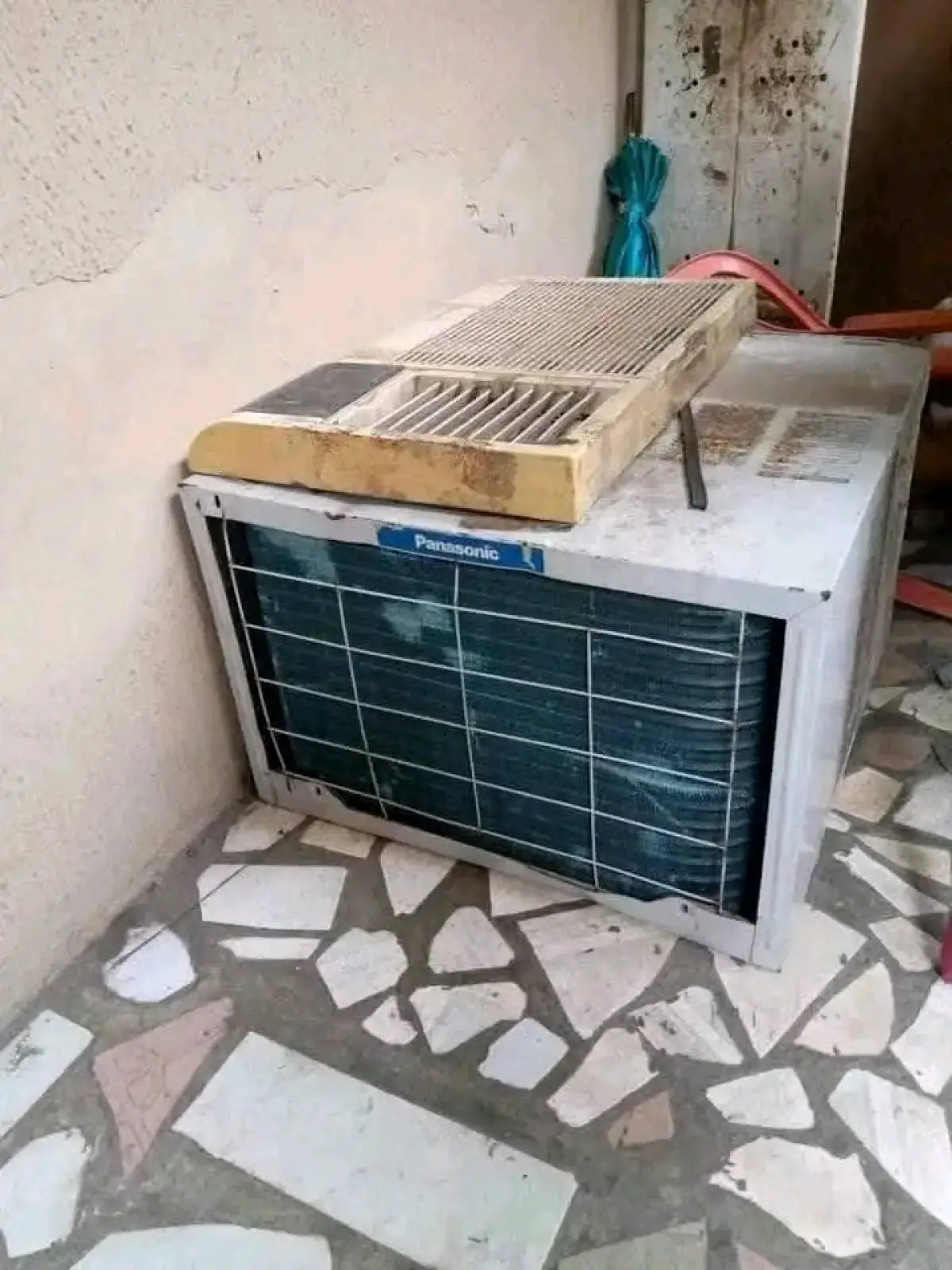 We buy all kinds of air conditioner working or not working - Image 1