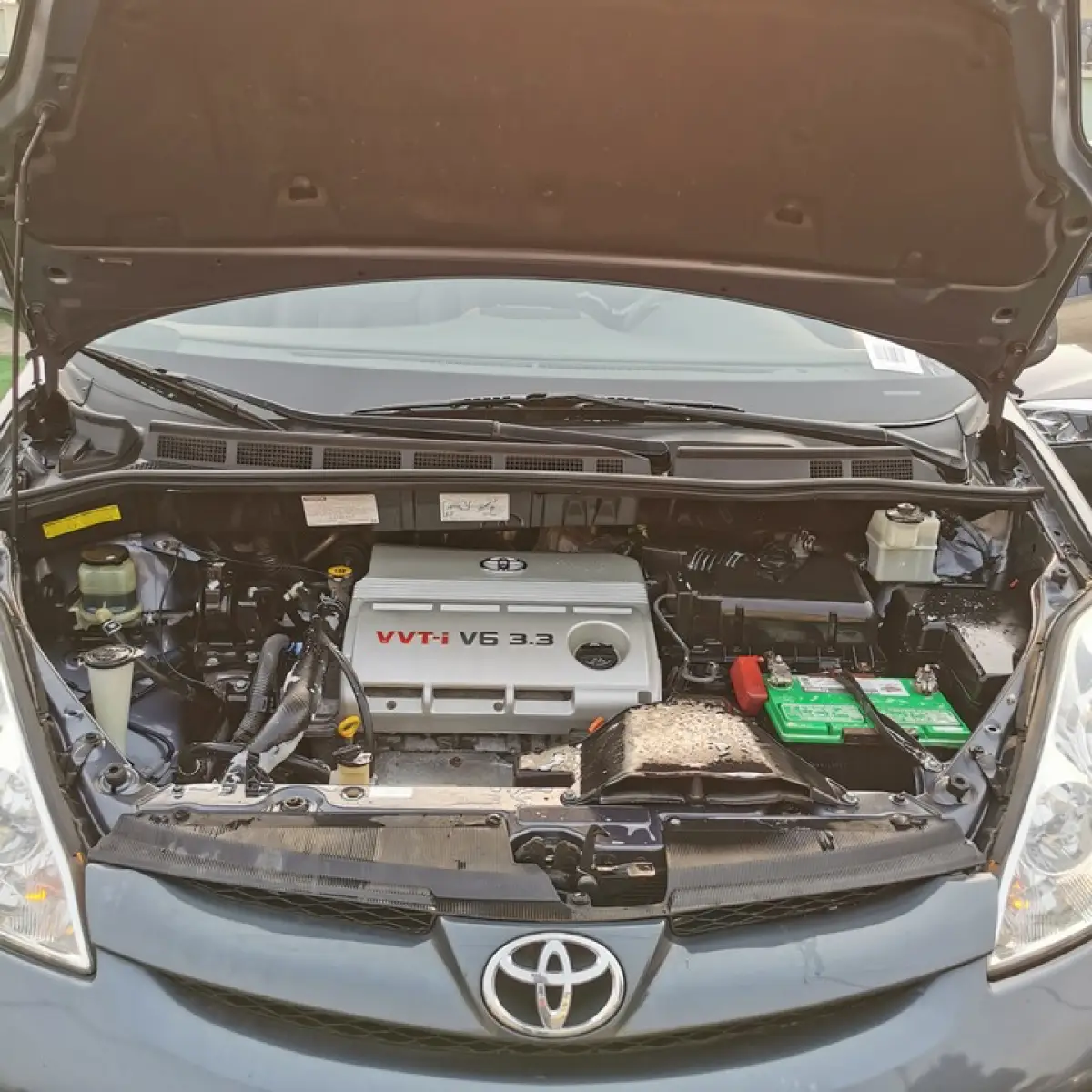TOYOTA SIENNA - Image 12