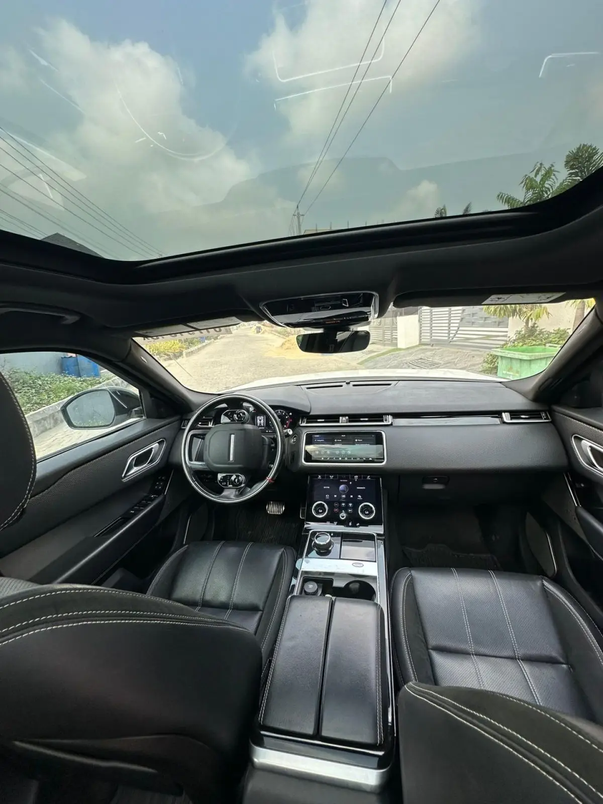 2019 Range Rover Velar P250 R Dynamic Tokunbo - Image 6