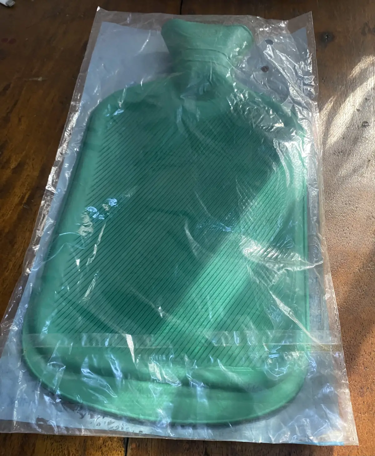 2000ML Hot Water Bottle - Image 1
