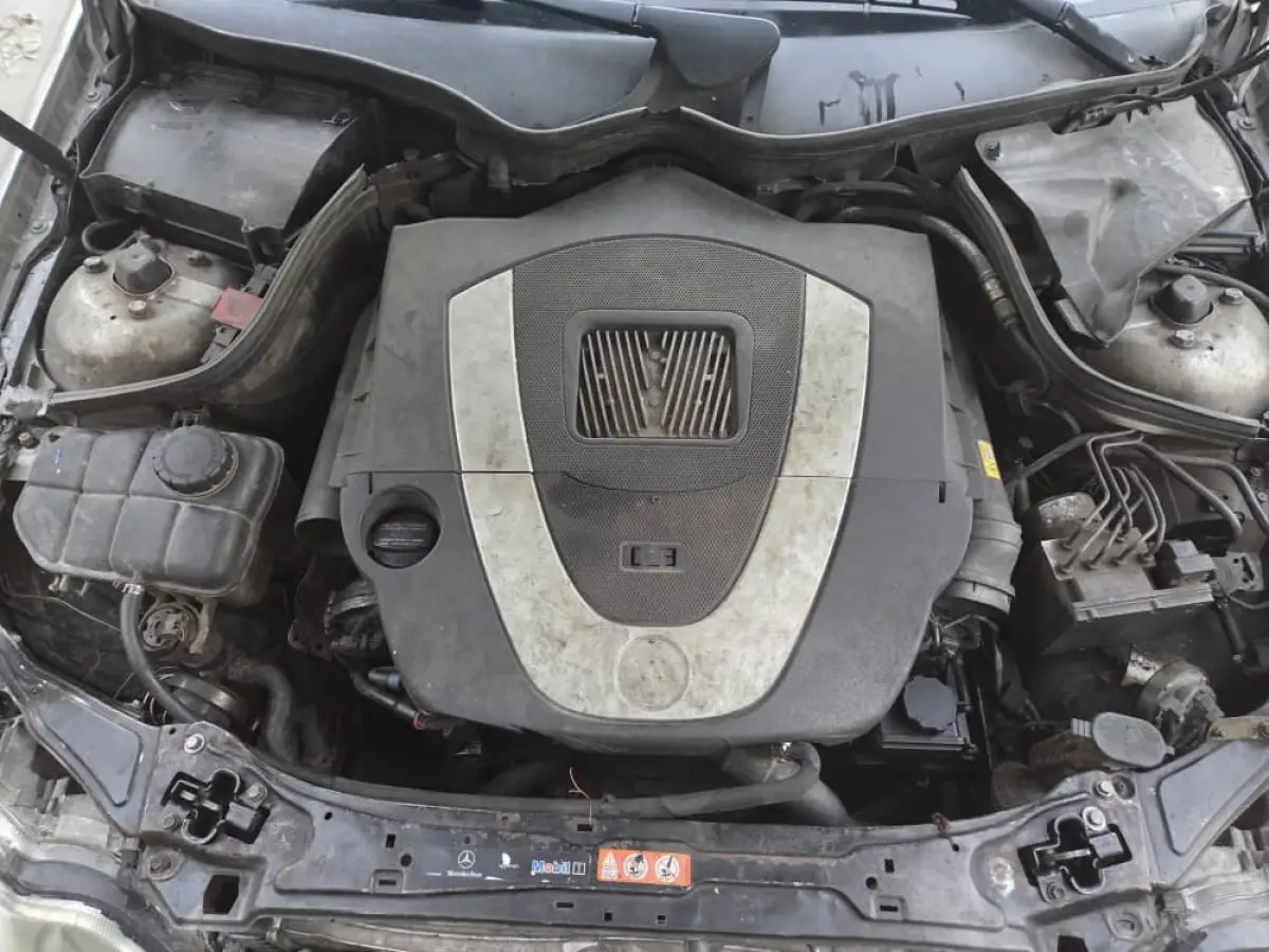 Mercedes Benz - c280 - Image 2