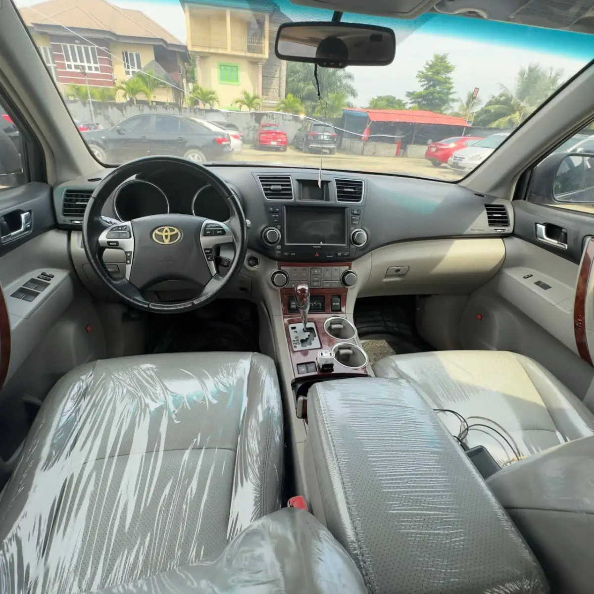 Toyota highlander for sale - Image 3