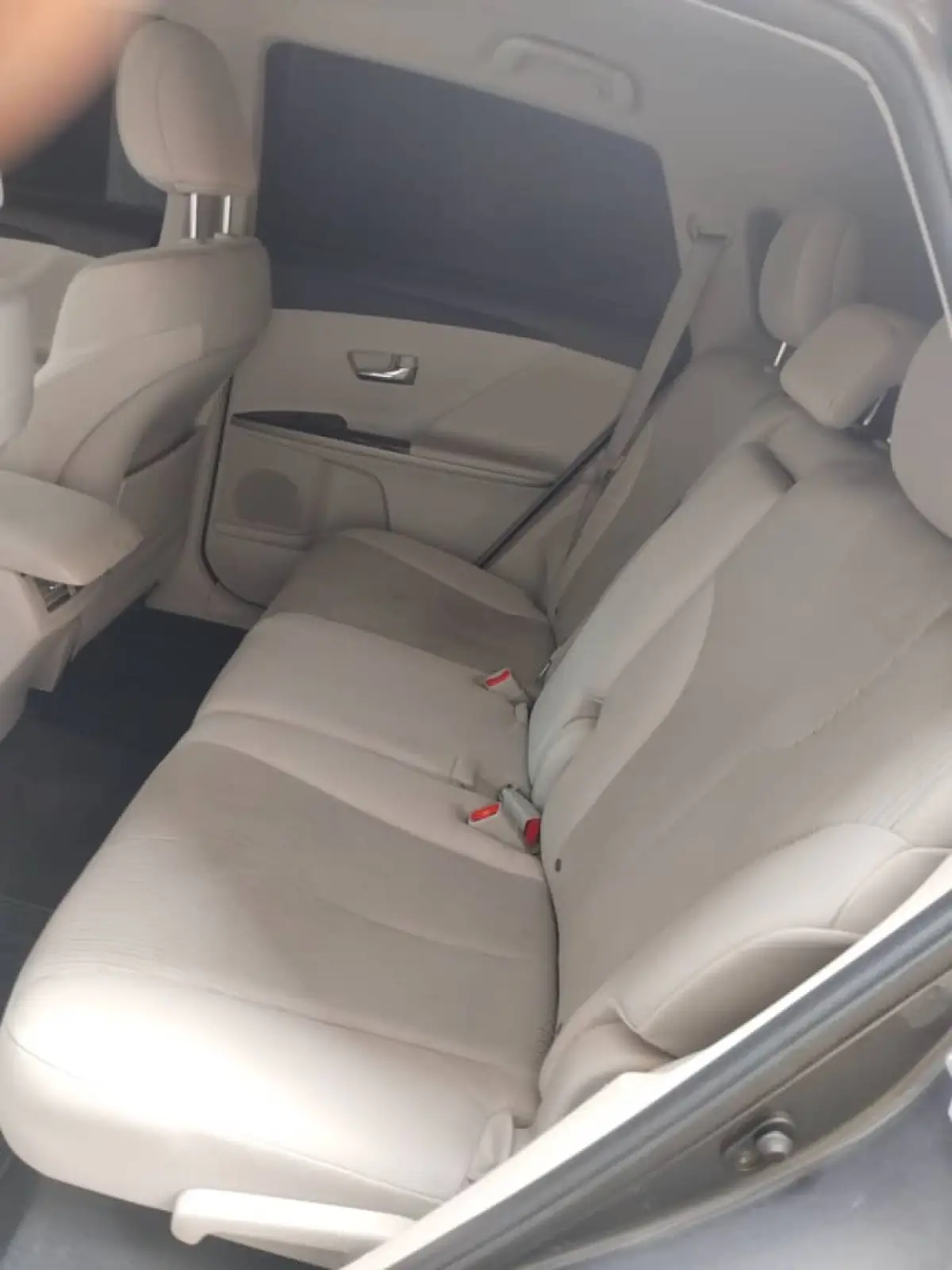 toyota venza 2011 black Unregistered CANADA USED - Image 10