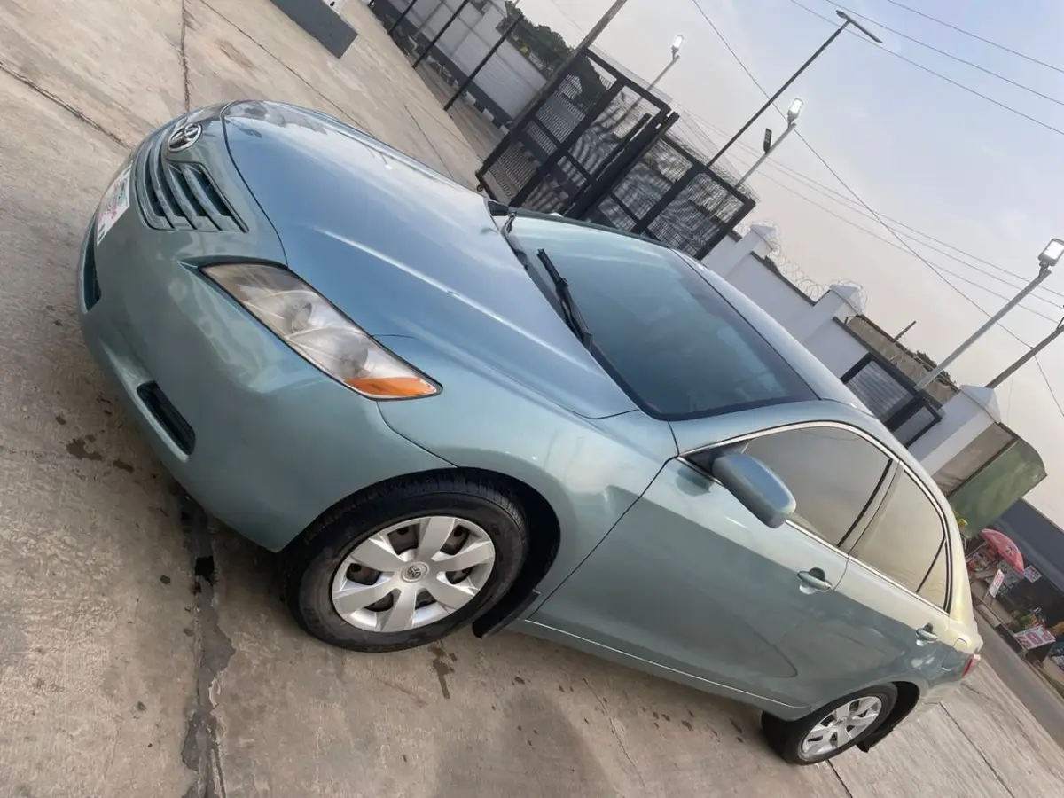 Toyota camry 2008 - Image 4