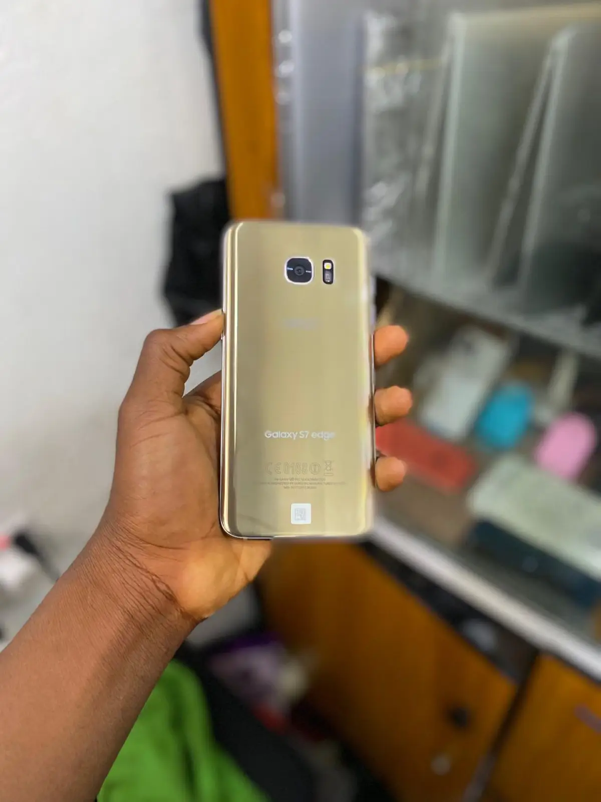 Samsung S7 edge - Image 1