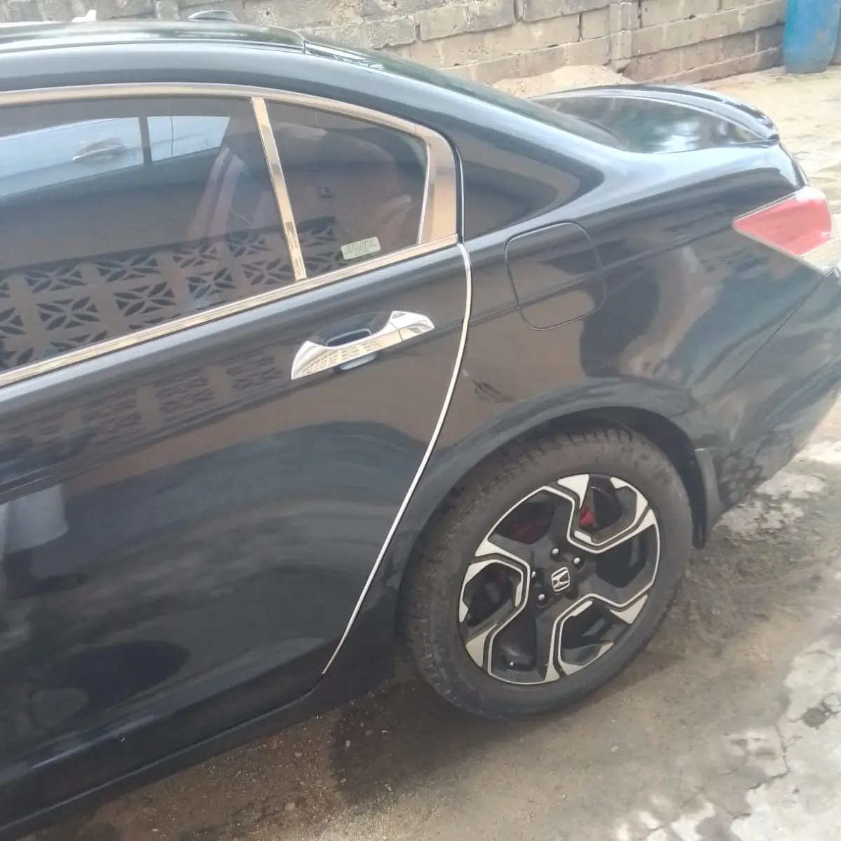 Neatly used Honda Accord for sale - Image 3