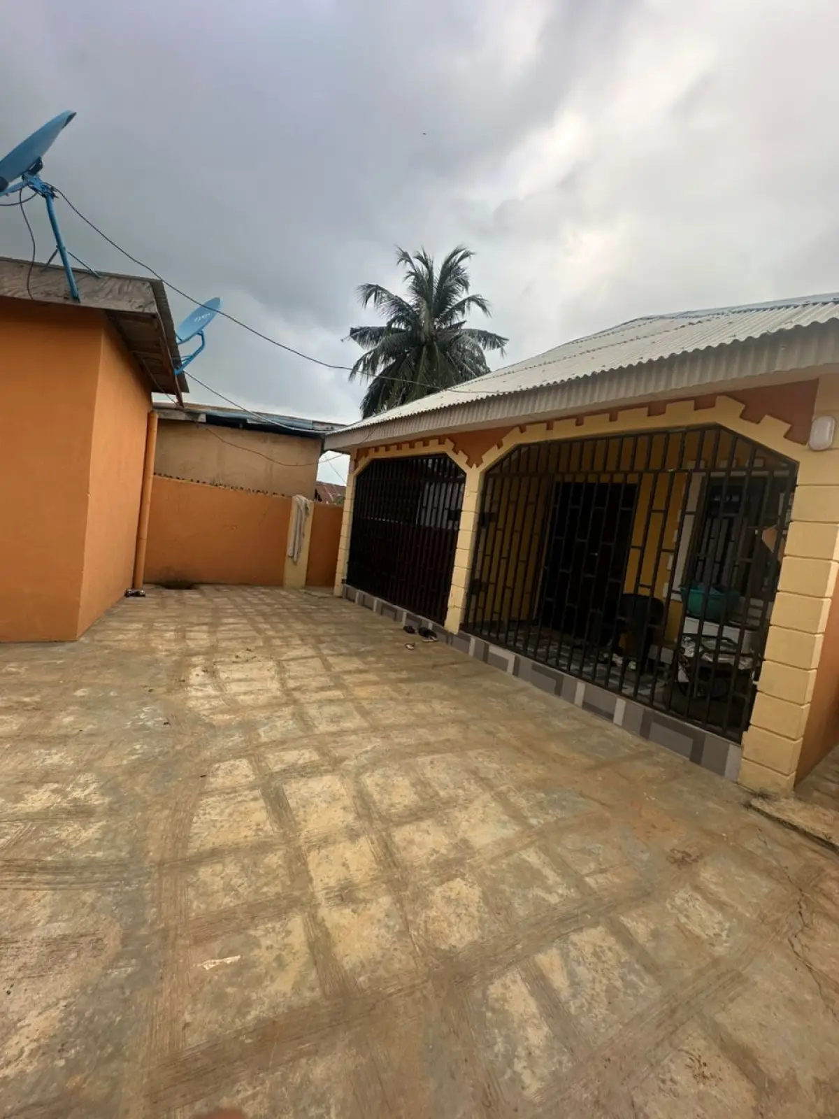 AWOOF SALES 2 units of Mini Flat with A Shop at Ayobo Lagos N25million - Image 4