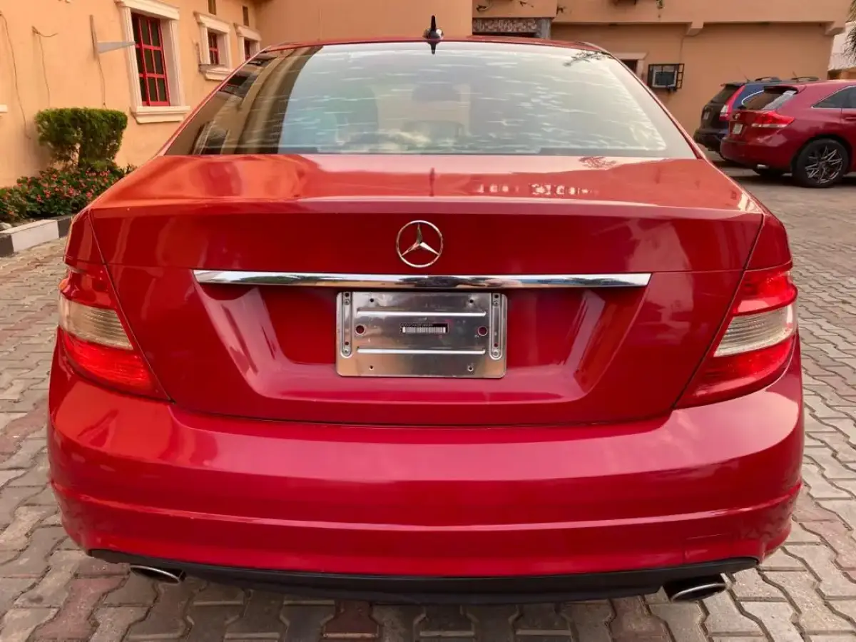 Mercedes Benz - Image 3