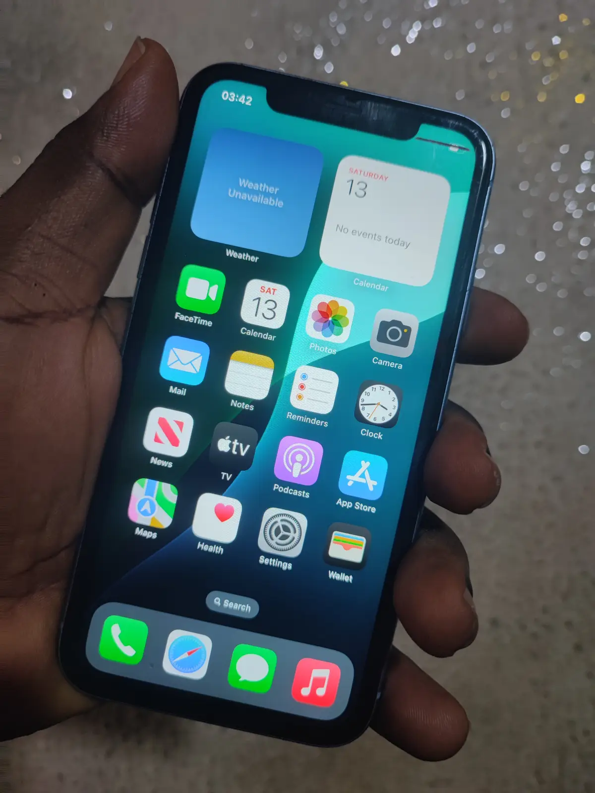 iPhone XR - Image 7