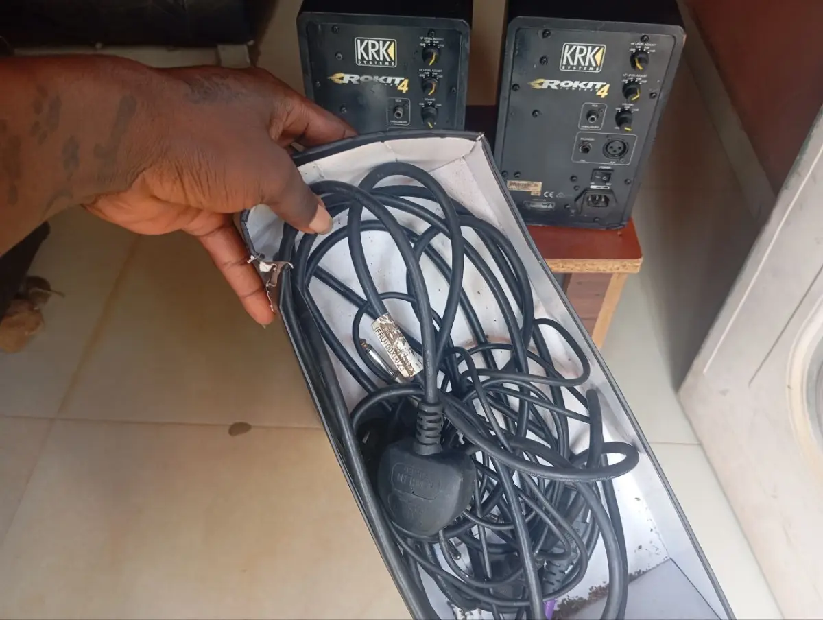 Krk Rokit 4 studio speakers at distress affordable price - Image 4